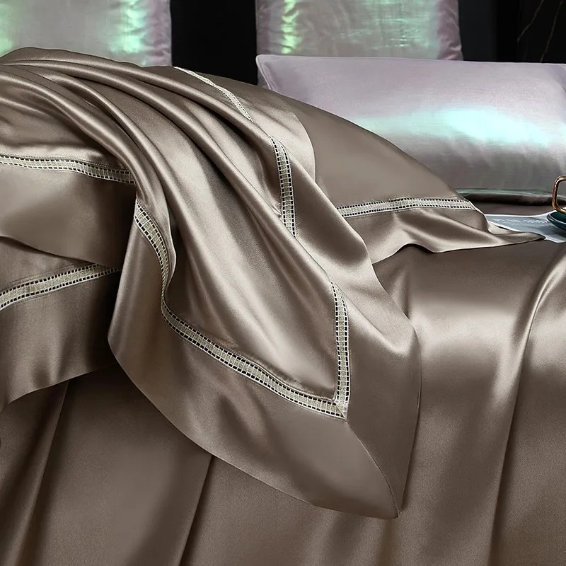 Mulberry Silk Premium 4 ชิ้นชุ - Silk Sheet Set บทวิจารณ์และราคา