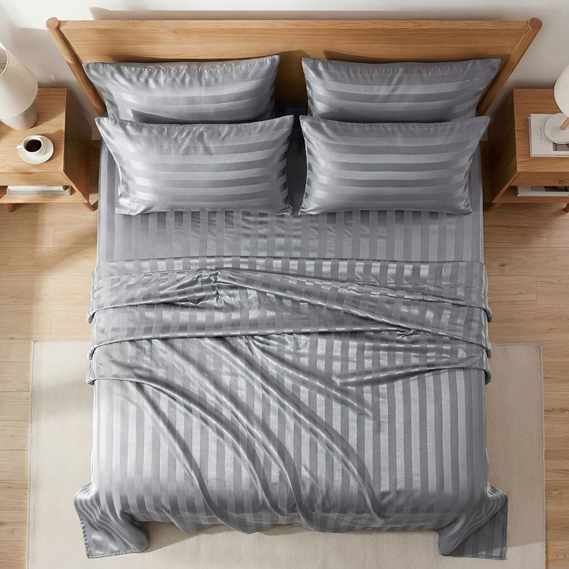 ชุดผ้าปูที่นอนลายทางผ้าซาตินกั - Silk Sheet Set บทวิจารณ์และราคา